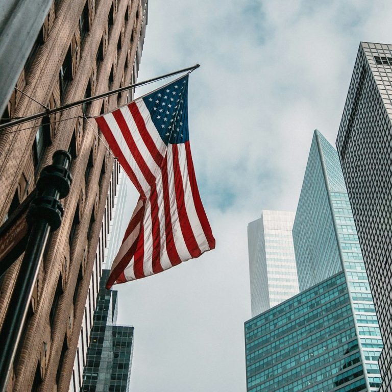 Rechtsanwalt Willy Burgmer steht Ihnen international zur Seite.